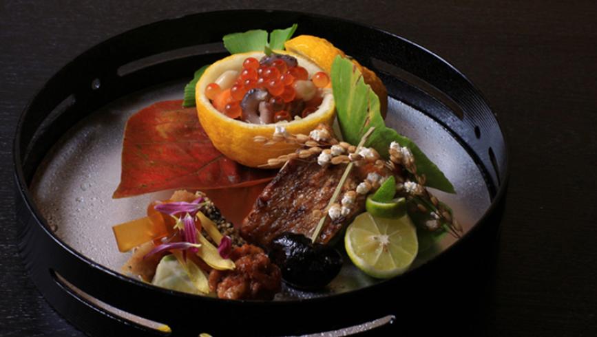 あじみ〔日本料理〕